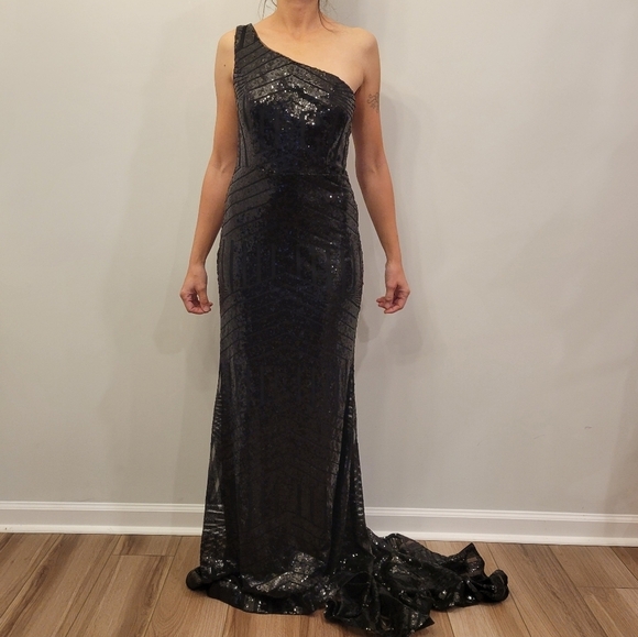 Dresses & Skirts - Black sequin one shoulder gown with train size small